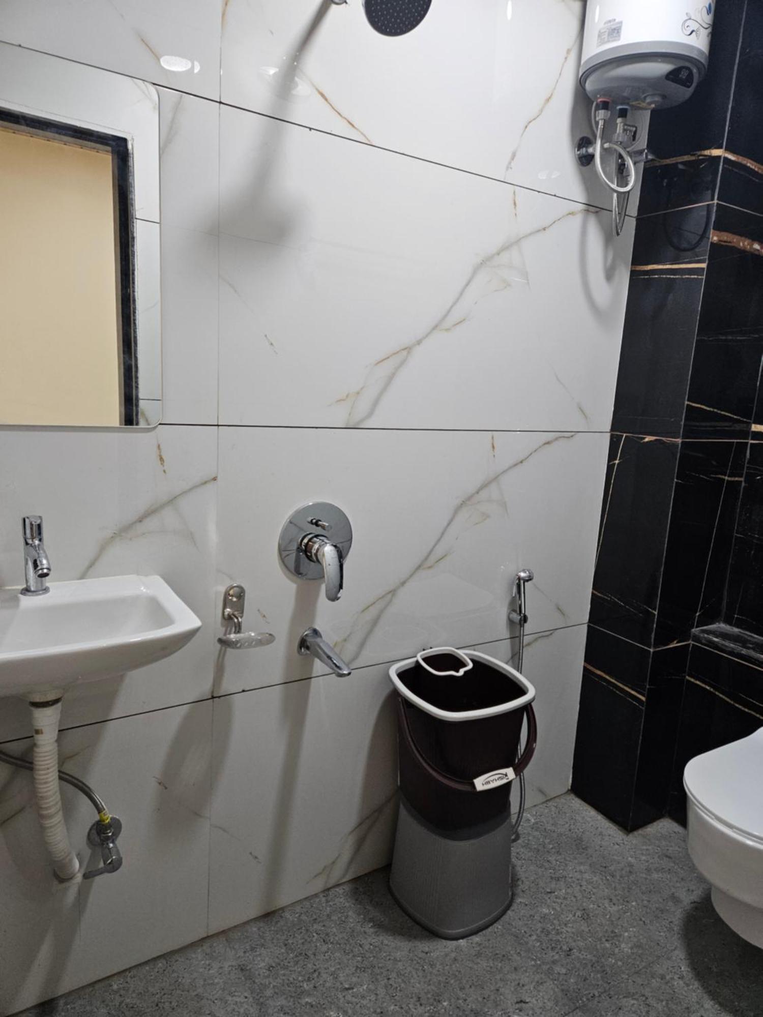 Shri Shiv Ganga Bhakt Niwas Hotell Ujjain Eksteriør bilde